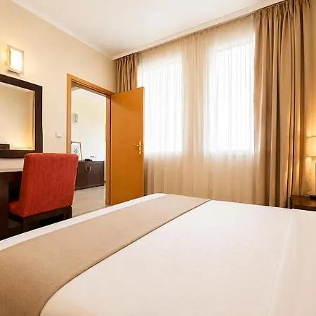Sunset Resort- First Line & Pool - Private Ap *
