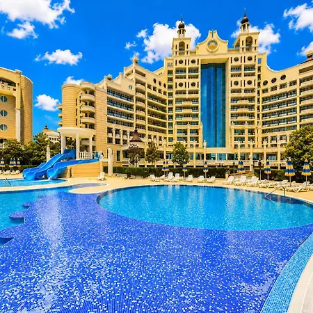 Sunset Resort- First Line & Pool - Private Ap Διαμέρισμα