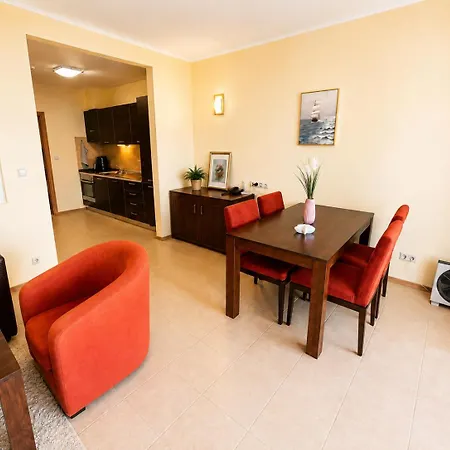 Sunset Resort- First Line & Pool - Private Ap Διαμέρισμα